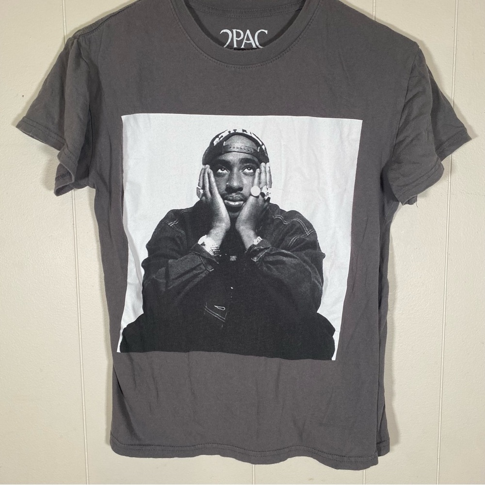 2PAC band tee Gray T-Shirt for women’s size small
